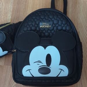Disney Black and Gold Zipper Backpack With Matching Fanny Bag